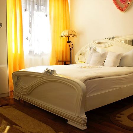 Hotel Confort Drochia Eksteriør bilde