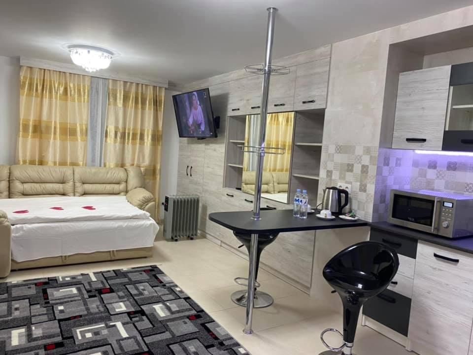 Hotel Confort Drochia Eksteriør bilde