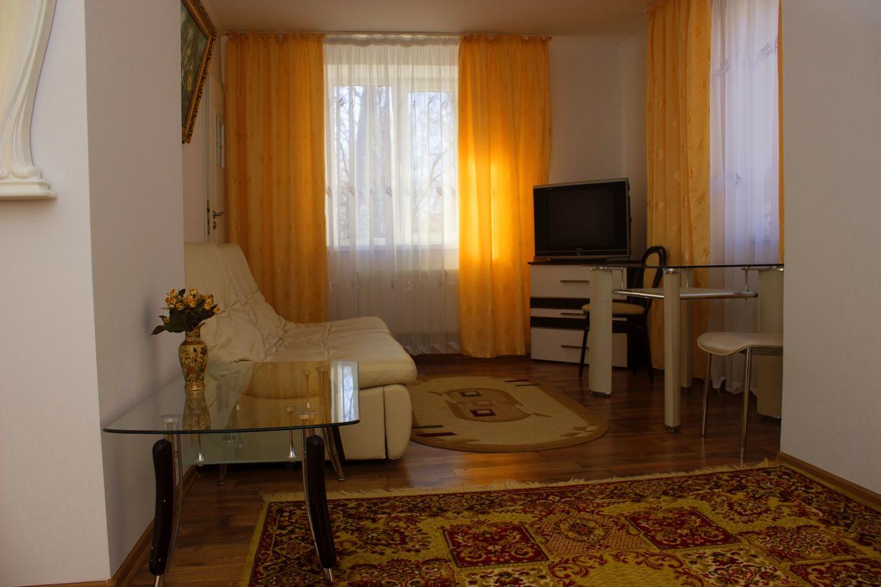 Hotel Confort Drochia Eksteriør bilde